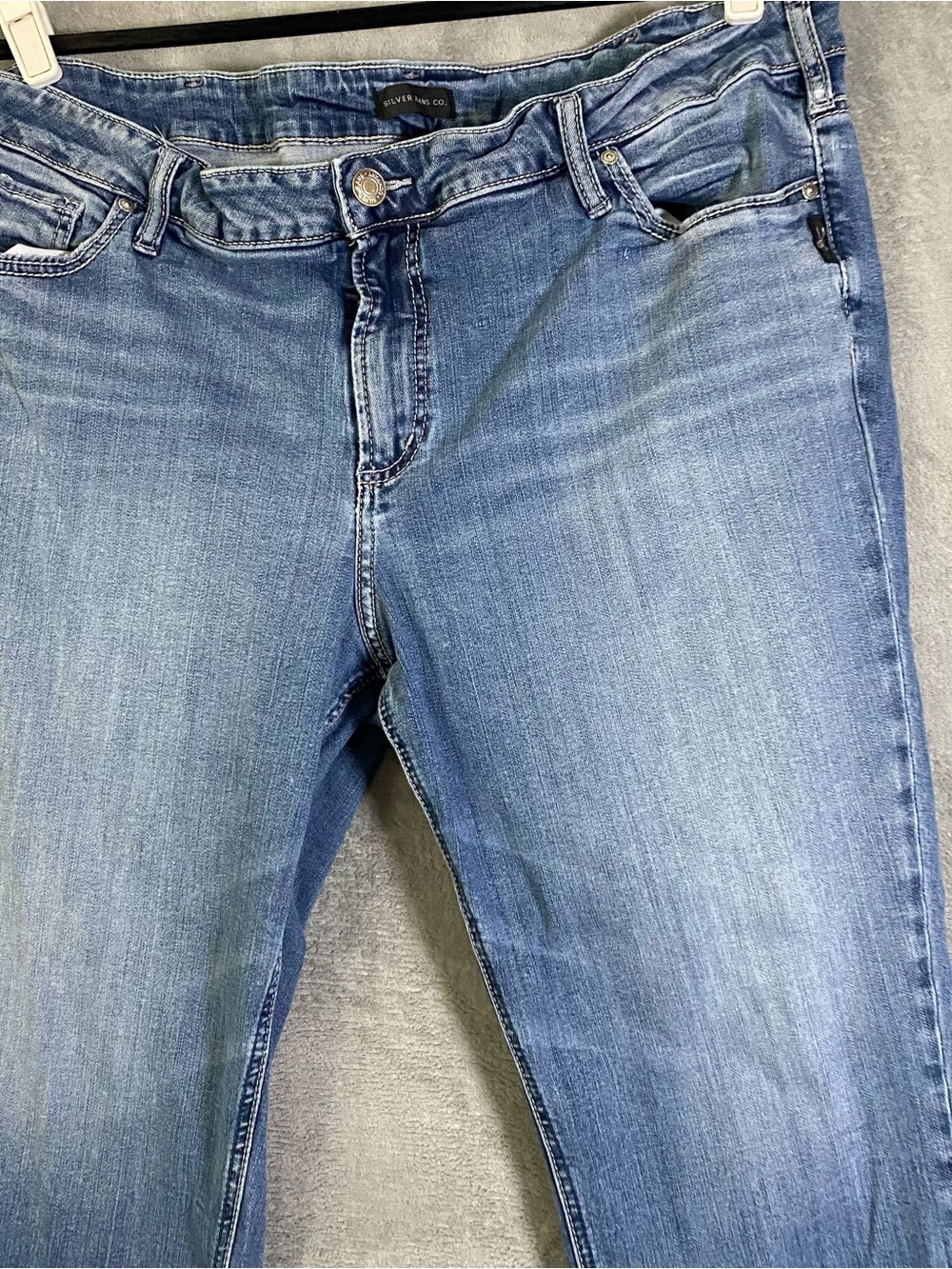 Silver Jeans Elyse Capri Jeans size 20